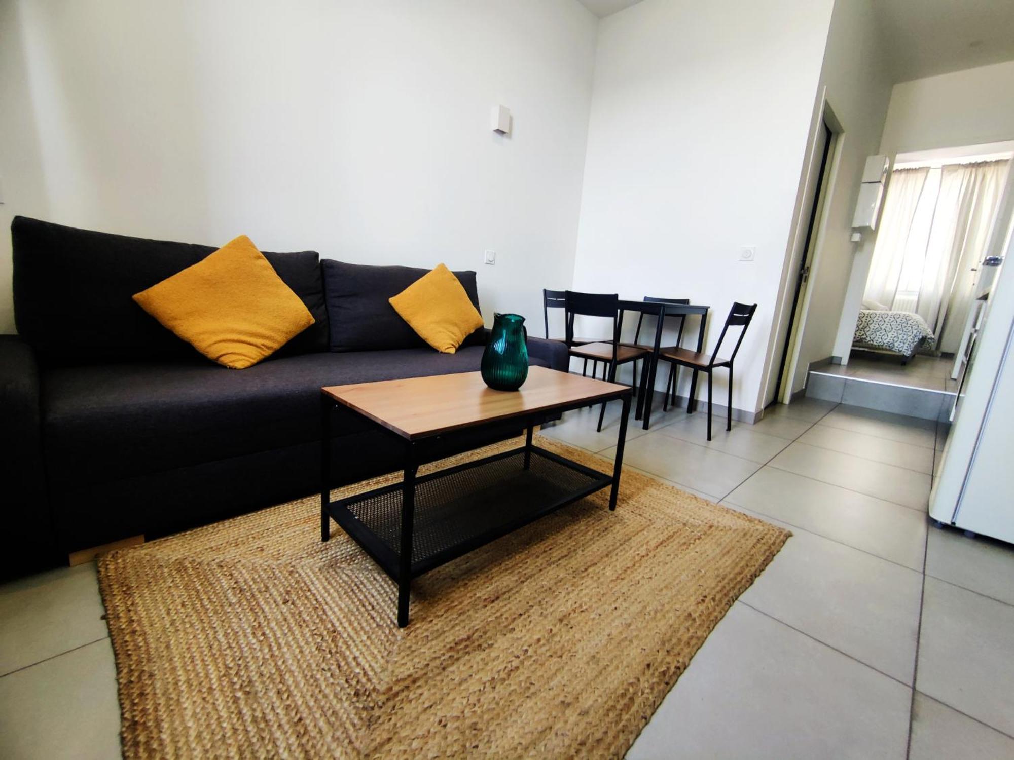 Apartmán Le Pressense 2 Vénissieux Exteriér fotografie