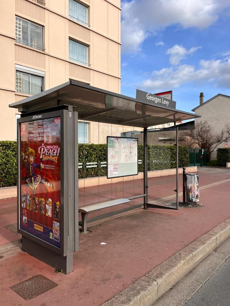 Apartmán Le Pressense 2 Vénissieux Exteriér fotografie